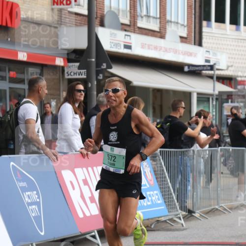 15.09.2024 - PSD Bank Halbmarathon Michael Strokosch http://msf.ph/oto/7080075 15.09.2024 11:15:29 Ziel 405, 533, 572, 573, 576, 577, 602, 846, 855, 2465 meine-sportfotos.de