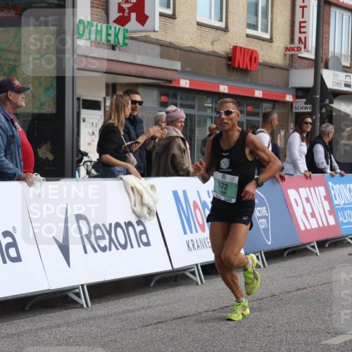 15.09.2024 - PSD Bank Halbmarathon Michael Strokosch http://msf.ph/oto/7080085 15.09.2024 11:15:29 Ziel 405, 533, 572, 573, 576, 577, 602, 846, 855, 2465 meine-sportfotos.de