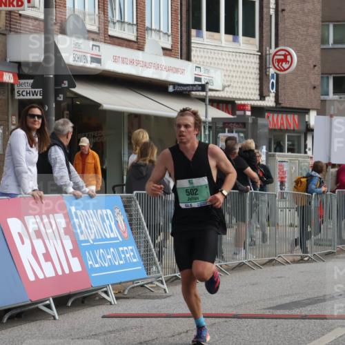 15.09.2024 - PSD Bank Halbmarathon Michael Strokosch http://msf.ph/oto/7080241 15.09.2024 11:15:52 Ziel 502, 532, 535, 542, 1086 meine-sportfotos.de