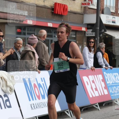 15.09.2024 - PSD Bank Halbmarathon Michael Strokosch http://msf.ph/oto/7080258 15.09.2024 11:15:54 Ziel 502, 532, 535, 542, 1086 meine-sportfotos.de