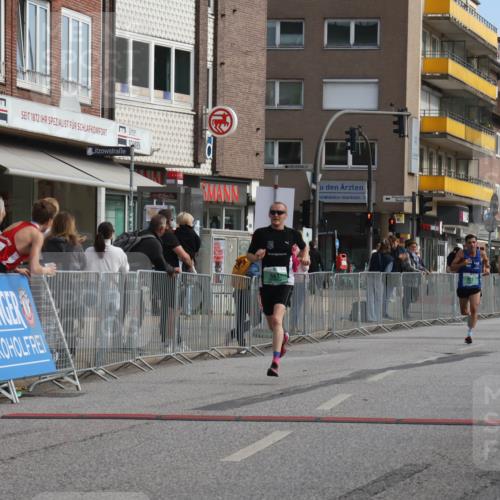 15.09.2024 - PSD Bank Halbmarathon Michael Strokosch http://msf.ph/oto/7080865 15.09.2024 11:16:57 Ziel 536, 561, 601, 621, 623, 1007 meine-sportfotos.de