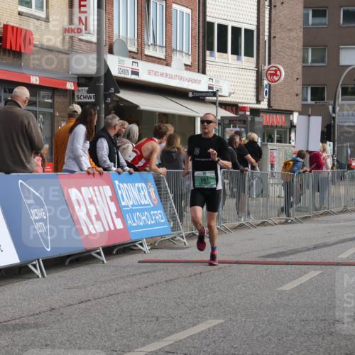 15.09.2024 - PSD Bank Halbmarathon Michael Strokosch http://msf.ph/oto/7080896 15.09.2024 11:16:58 Ziel 536, 561, 601, 621, 623, 1007 meine-sportfotos.de
