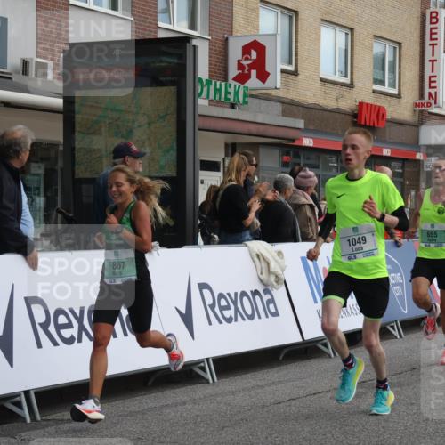 15.09.2024 - PSD Bank Halbmarathon Michael Strokosch http://msf.ph/oto/7083896 15.09.2024 11:21:42 Ziel 655, 854, 864, 867, 1049, 1092 meine-sportfotos.de