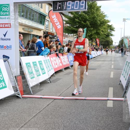15.09.2024 - PSD Bank Halbmarathon Strokosch-Dieckow http://msf.ph/oto/7085486 15.09.2024 11:20:00 Ziel 508, 605, 608, 615, 637, 668, 820, 858, 871, 2468 meine-sportfotos.de
