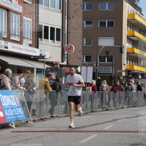 15.09.2024 - PSD Bank Halbmarathon Michael Strokosch http://msf.ph/oto/7085700 15.09.2024 11:24:53 Ziel 1033, 1075 meine-sportfotos.de