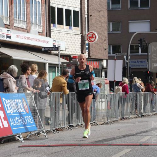 15.09.2024 - PSD Bank Halbmarathon Michael Strokosch http://msf.ph/oto/7085930 15.09.2024 11:25:19 Ziel 656, 692, 709, 897, 1096, 2472 meine-sportfotos.de