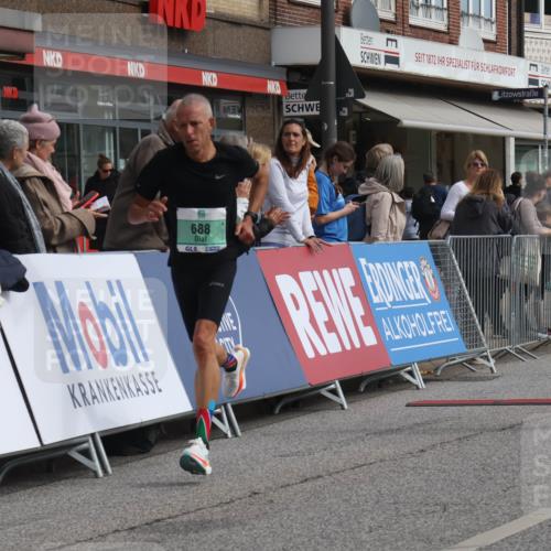 15.09.2024 - PSD Bank Halbmarathon Michael Strokosch http://msf.ph/oto/7086597 15.09.2024 11:26:36 Ziel 688, 1064, 1263 meine-sportfotos.de