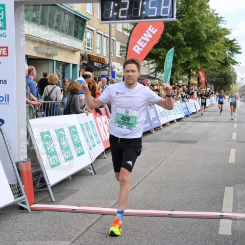 15.09.2024 - PSD Bank Halbmarathon Strokosch-Dieckow http://msf.ph/oto/7090272 15.09.2024 11:22:49 Ziel 429, 432, 599, 641, 661, 681, 685, 823, 824, 853, 1473 meine-sportfotos.de