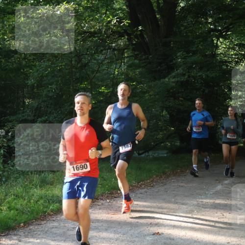 22.09.2024 - 32. Volkslauf durch das schöne Alstertal Luisa Fischer http://msf.ph/oto/7101691 22.09.2024 10:22:15 Laufen 1690, 1587, 1592, 1020, 1586, 1596, 1112 meine-sportfotos.de