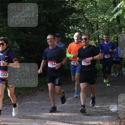 22.09.2024 - 32. Volkslauf durch das schöne Alstertal Luisa Fischer http://msf.ph/oto/7101743 22.09.2024 10:23:17 Laufen 1033, 1763, 1754, 16, 1753, 028, 17 meine-sportfotos.de