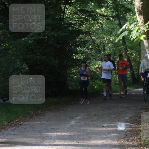 22.09.2024 - 32. Volkslauf durch das schöne Alstertal Luisa Fischer http://msf.ph/oto/7101813 22.09.2024 10:24:05 Laufen 1055, 1043, 16 meine-sportfotos.de
