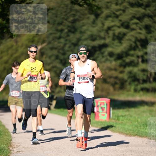 22.09.2024 - 32. Volkslauf durch das schöne Alstertal Dr. Thomas Lammeyer http://msf.ph/oto/7104188 22.09.2024 10:04:29 Laufen 4156, 1513, 611, 1508 meine-sportfotos.de