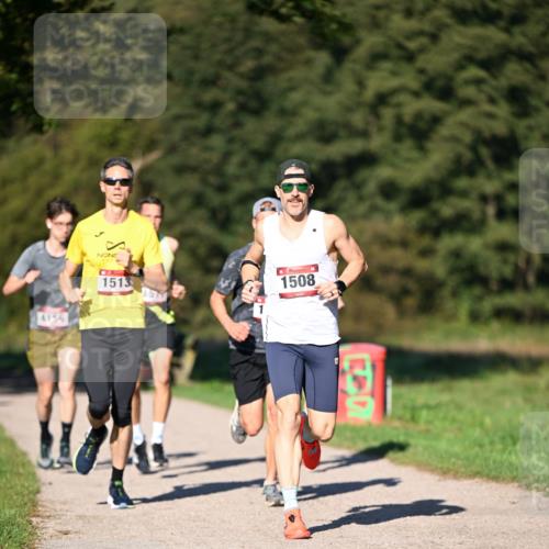 22.09.2024 - 32. Volkslauf durch das schöne Alstertal Dr. Thomas Lammeyer http://msf.ph/oto/7104190 22.09.2024 10:04:30 Laufen 4156, 1513, 1, 1508 meine-sportfotos.de