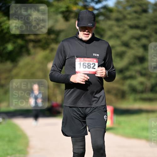 22.09.2024 - 32. Volkslauf durch das schöne Alstertal Dr. Thomas Lammeyer http://msf.ph/oto/7106147 22.09.2024 10:08:02 Laufen 1682 meine-sportfotos.de