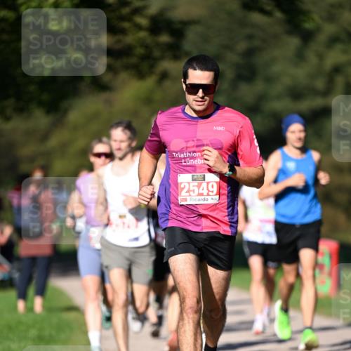 22.09.2024 - 32. Volkslauf durch das schöne Alstertal Dr. Thomas Lammeyer http://msf.ph/oto/7106369 22.09.2024 10:24:46 Laufen 2549 meine-sportfotos.de