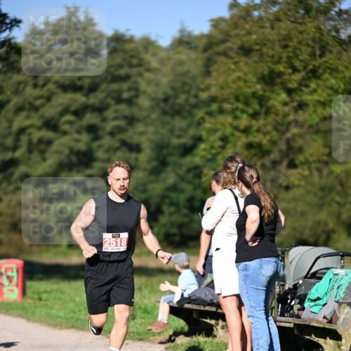 22.09.2024 - 32. Volkslauf durch das schöne Alstertal Dr. Thomas Lammeyer http://msf.ph/oto/7106519 22.09.2024 10:25:04 Laufen 2518 meine-sportfotos.de