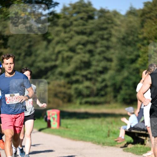 22.09.2024 - 32. Volkslauf durch das schöne Alstertal Dr. Thomas Lammeyer http://msf.ph/oto/7106532 22.09.2024 10:25:05 Laufen 2503 meine-sportfotos.de