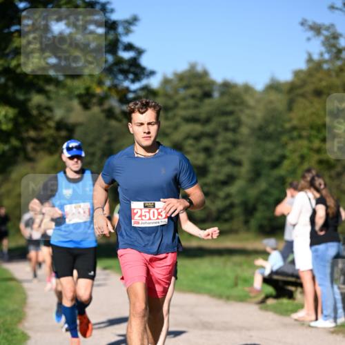 22.09.2024 - 32. Volkslauf durch das schöne Alstertal Dr. Thomas Lammeyer http://msf.ph/oto/7106539 22.09.2024 10:25:07 Laufen 2503 meine-sportfotos.de