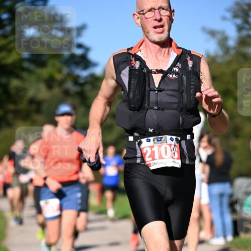 22.09.2024 - 32. Volkslauf durch das schöne Alstertal Dr. Thomas Lammeyer http://msf.ph/oto/7106648 22.09.2024 10:25:25 Laufen 2103, 500 meine-sportfotos.de