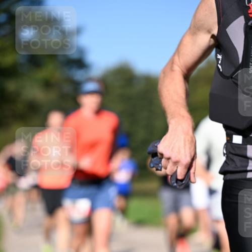 22.09.2024 - 32. Volkslauf durch das schöne Alstertal Dr. Thomas Lammeyer http://msf.ph/oto/7106650 22.09.2024 10:25:26 Laufen  meine-sportfotos.de