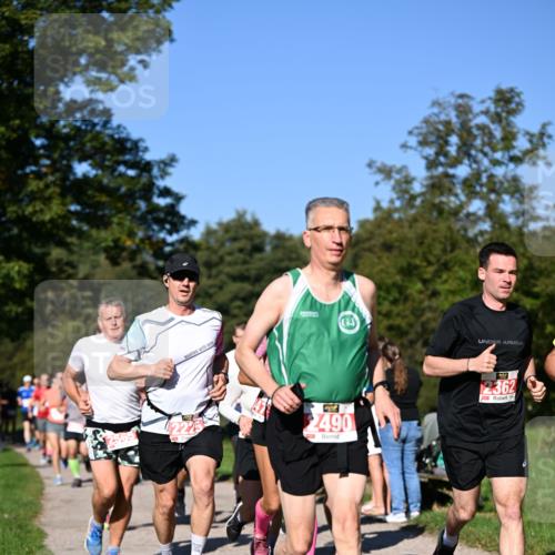 22.09.2024 - 32. Volkslauf durch das schöne Alstertal Dr. Thomas Lammeyer http://msf.ph/oto/7106749 22.09.2024 10:25:45 Laufen 2565, 2490, 2362 meine-sportfotos.de