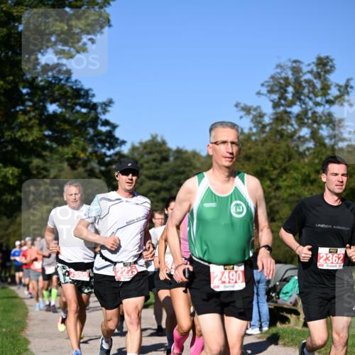 22.09.2024 - 32. Volkslauf durch das schöne Alstertal Dr. Thomas Lammeyer http://msf.ph/oto/7106750 22.09.2024 10:25:45 Laufen 2565, 2225, 2490, 2362 meine-sportfotos.de