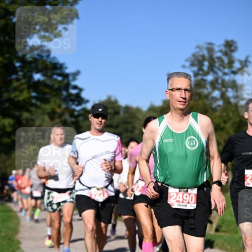 22.09.2024 - 32. Volkslauf durch das schöne Alstertal Dr. Thomas Lammeyer http://msf.ph/oto/7106752 22.09.2024 10:25:45 Laufen 2490, 2 meine-sportfotos.de