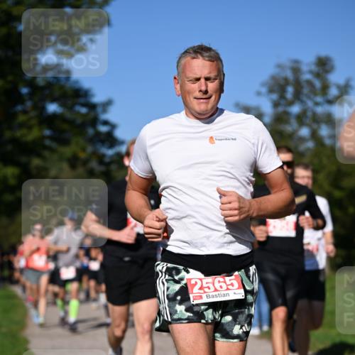 22.09.2024 - 32. Volkslauf durch das schöne Alstertal Dr. Thomas Lammeyer http://msf.ph/oto/7106763 22.09.2024 10:25:47 Laufen 2565 meine-sportfotos.de