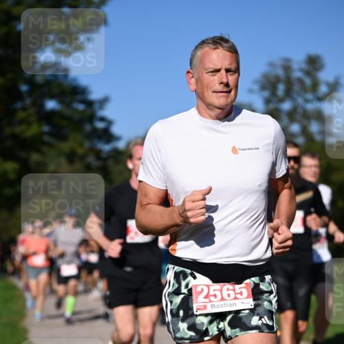 22.09.2024 - 32. Volkslauf durch das schöne Alstertal Dr. Thomas Lammeyer http://msf.ph/oto/7106764 22.09.2024 10:25:48 Laufen 2565 meine-sportfotos.de