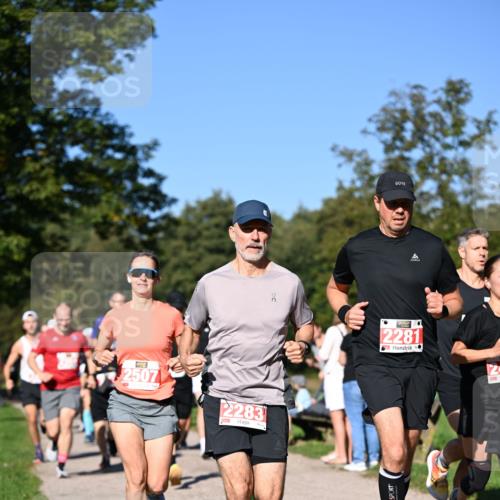 22.09.2024 - 32. Volkslauf durch das schöne Alstertal Dr. Thomas Lammeyer http://msf.ph/oto/7106782 22.09.2024 10:25:51 Laufen 2507, 2283, 2281, 9 meine-sportfotos.de
