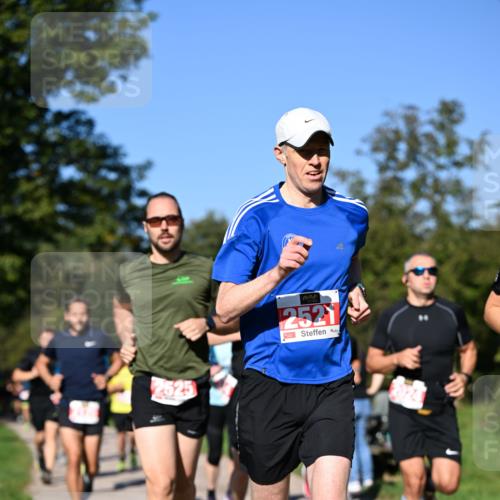 22.09.2024 - 32. Volkslauf durch das schöne Alstertal Dr. Thomas Lammeyer http://msf.ph/oto/7106821 22.09.2024 10:25:58 Laufen 2525, 2521 meine-sportfotos.de