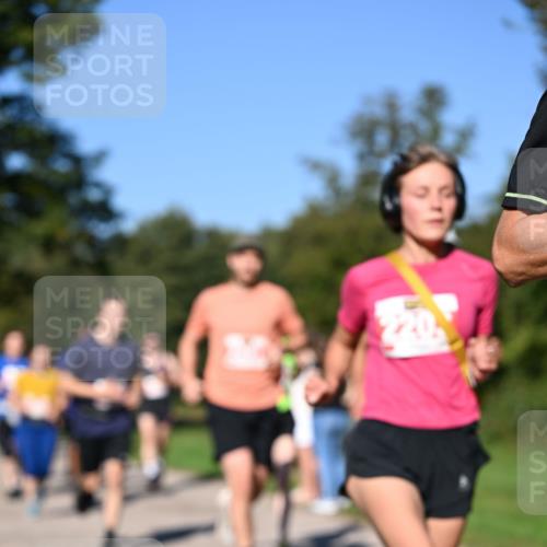 22.09.2024 - 32. Volkslauf durch das schöne Alstertal Dr. Thomas Lammeyer http://msf.ph/oto/7106892 22.09.2024 10:26:11 Laufen  meine-sportfotos.de