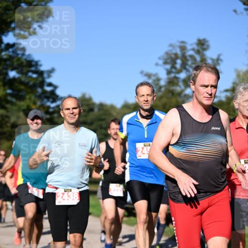 22.09.2024 - 32. Volkslauf durch das schöne Alstertal Dr. Thomas Lammeyer http://msf.ph/oto/7106944 22.09.2024 10:26:22 Laufen 2438, 24, 7001 meine-sportfotos.de