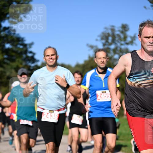 22.09.2024 - 32. Volkslauf durch das schöne Alstertal Dr. Thomas Lammeyer http://msf.ph/oto/7106946 22.09.2024 10:26:22 Laufen 2438, 2455 meine-sportfotos.de