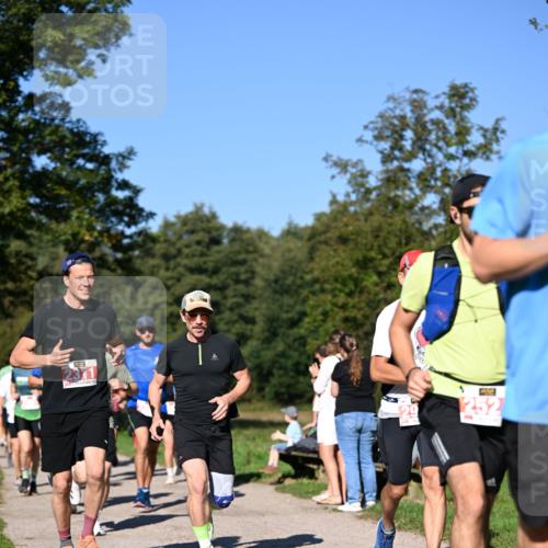 22.09.2024 - 32. Volkslauf durch das schöne Alstertal Dr. Thomas Lammeyer http://msf.ph/oto/7106996 22.09.2024 10:26:31 Laufen 2311 meine-sportfotos.de