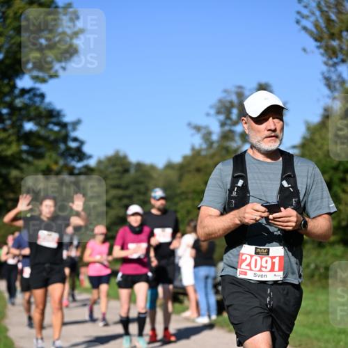 22.09.2024 - 32. Volkslauf durch das schöne Alstertal Dr. Thomas Lammeyer http://msf.ph/oto/7107090 22.09.2024 10:26:51 Laufen 2091 meine-sportfotos.de