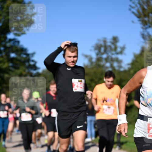 22.09.2024 - 32. Volkslauf durch das schöne Alstertal Dr. Thomas Lammeyer http://msf.ph/oto/7107179 22.09.2024 10:27:09 Laufen  meine-sportfotos.de