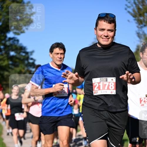 22.09.2024 - 32. Volkslauf durch das schöne Alstertal Dr. Thomas Lammeyer http://msf.ph/oto/7107219 22.09.2024 10:27:19 Laufen 2178, 29 meine-sportfotos.de