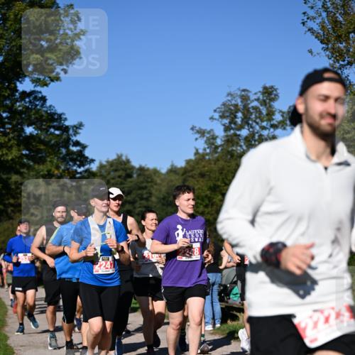 22.09.2024 - 32. Volkslauf durch das schöne Alstertal Dr. Thomas Lammeyer http://msf.ph/oto/7107257 22.09.2024 10:27:29 Laufen 2247, 2223 meine-sportfotos.de