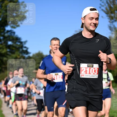 22.09.2024 - 32. Volkslauf durch das schöne Alstertal Dr. Thomas Lammeyer http://msf.ph/oto/7107383 22.09.2024 10:28:01 Laufen 102, 2103 meine-sportfotos.de
