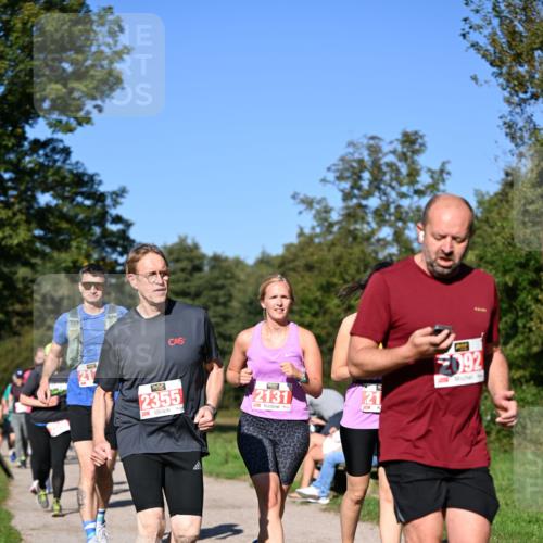 22.09.2024 - 32. Volkslauf durch das schöne Alstertal Dr. Thomas Lammeyer http://msf.ph/oto/7107443 22.09.2024 10:28:13 Laufen 2355, 2131, 092 meine-sportfotos.de