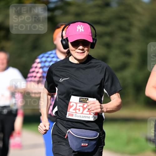22.09.2024 - 32. Volkslauf durch das schöne Alstertal Dr. Thomas Lammeyer http://msf.ph/oto/7107564 22.09.2024 10:28:42 Laufen 25 meine-sportfotos.de