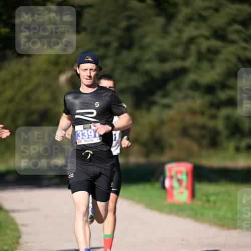 22.09.2024 - 32. Volkslauf durch das schöne Alstertal Dr. Thomas Lammeyer http://msf.ph/oto/7107624 22.09.2024 10:34:07 Laufen 339 meine-sportfotos.de