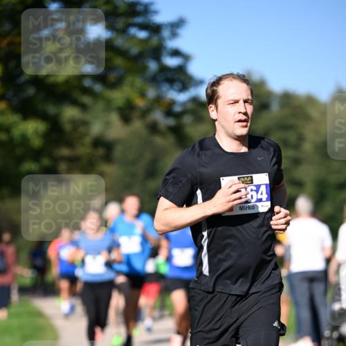 22.09.2024 - 32. Volkslauf durch das schöne Alstertal Dr. Thomas Lammeyer http://msf.ph/oto/7107884 22.09.2024 10:35:06 Laufen 264 meine-sportfotos.de