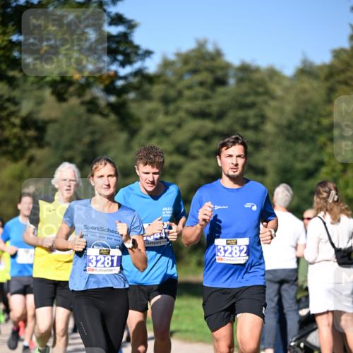 22.09.2024 - 32. Volkslauf durch das schöne Alstertal Dr. Thomas Lammeyer http://msf.ph/oto/7107892 22.09.2024 10:35:07 Laufen 3281, 3282 meine-sportfotos.de