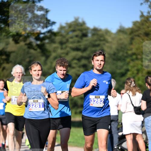 22.09.2024 - 32. Volkslauf durch das schöne Alstertal Dr. Thomas Lammeyer http://msf.ph/oto/7107893 22.09.2024 10:35:08 Laufen 3281, 3282 meine-sportfotos.de