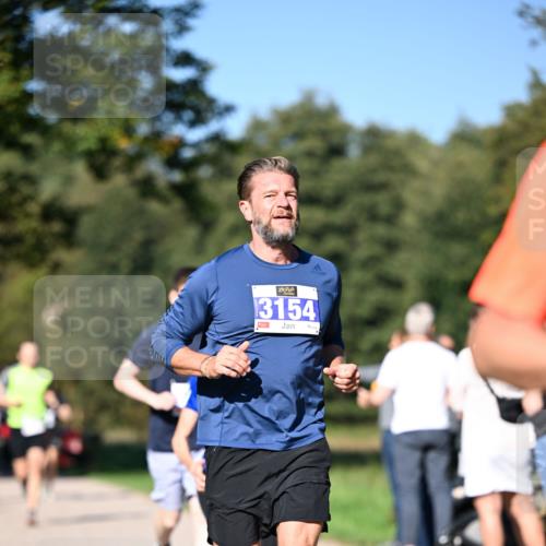22.09.2024 - 32. Volkslauf durch das schöne Alstertal Dr. Thomas Lammeyer http://msf.ph/oto/7107942 22.09.2024 10:35:16 Laufen 3154, 1 meine-sportfotos.de