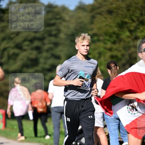 22.09.2024 - 32. Volkslauf durch das schöne Alstertal Dr. Thomas Lammeyer http://msf.ph/oto/7107988 22.09.2024 10:35:27 Laufen 26, 007 meine-sportfotos.de