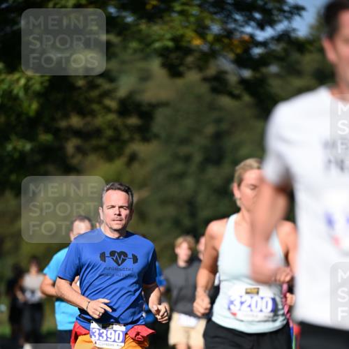 22.09.2024 - 32. Volkslauf durch das schöne Alstertal Dr. Thomas Lammeyer http://msf.ph/oto/7108043 22.09.2024 10:35:39 Laufen 3390, 3200 meine-sportfotos.de