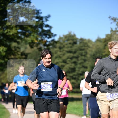 22.09.2024 - 32. Volkslauf durch das schöne Alstertal Dr. Thomas Lammeyer http://msf.ph/oto/7108069 22.09.2024 10:35:46 Laufen 3266, 13142 meine-sportfotos.de